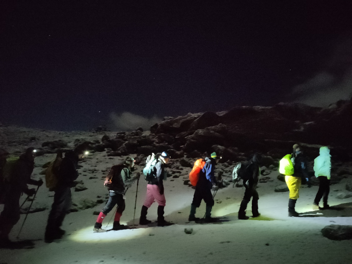 صعود شبانه قله کلیمانجارو - نارون اکوتور