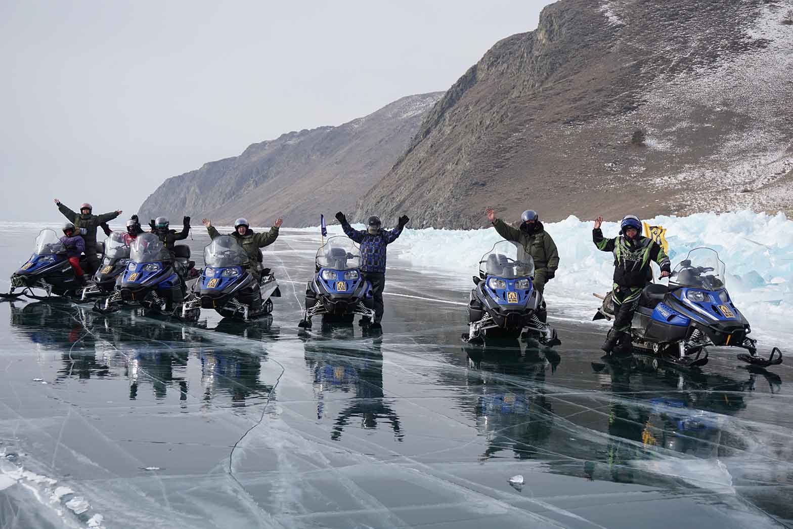 اسنوموبیل دریاچه یخ زده بایکال - نارون اکوتور