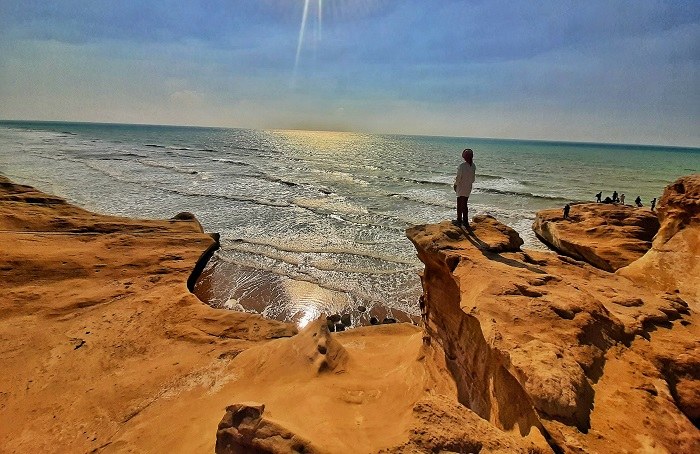 ترکینگ جزیره لاوان 🏖🏊♂️🌊 (2 شب کمپ) آذر 1403