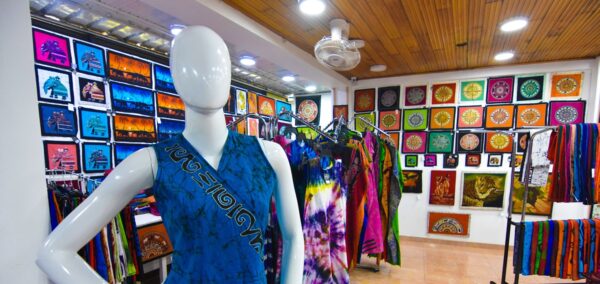 مراکز خرید کندی