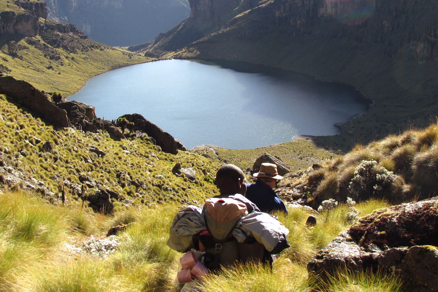 آیا قله کنیا ارزش صعود دارد؟