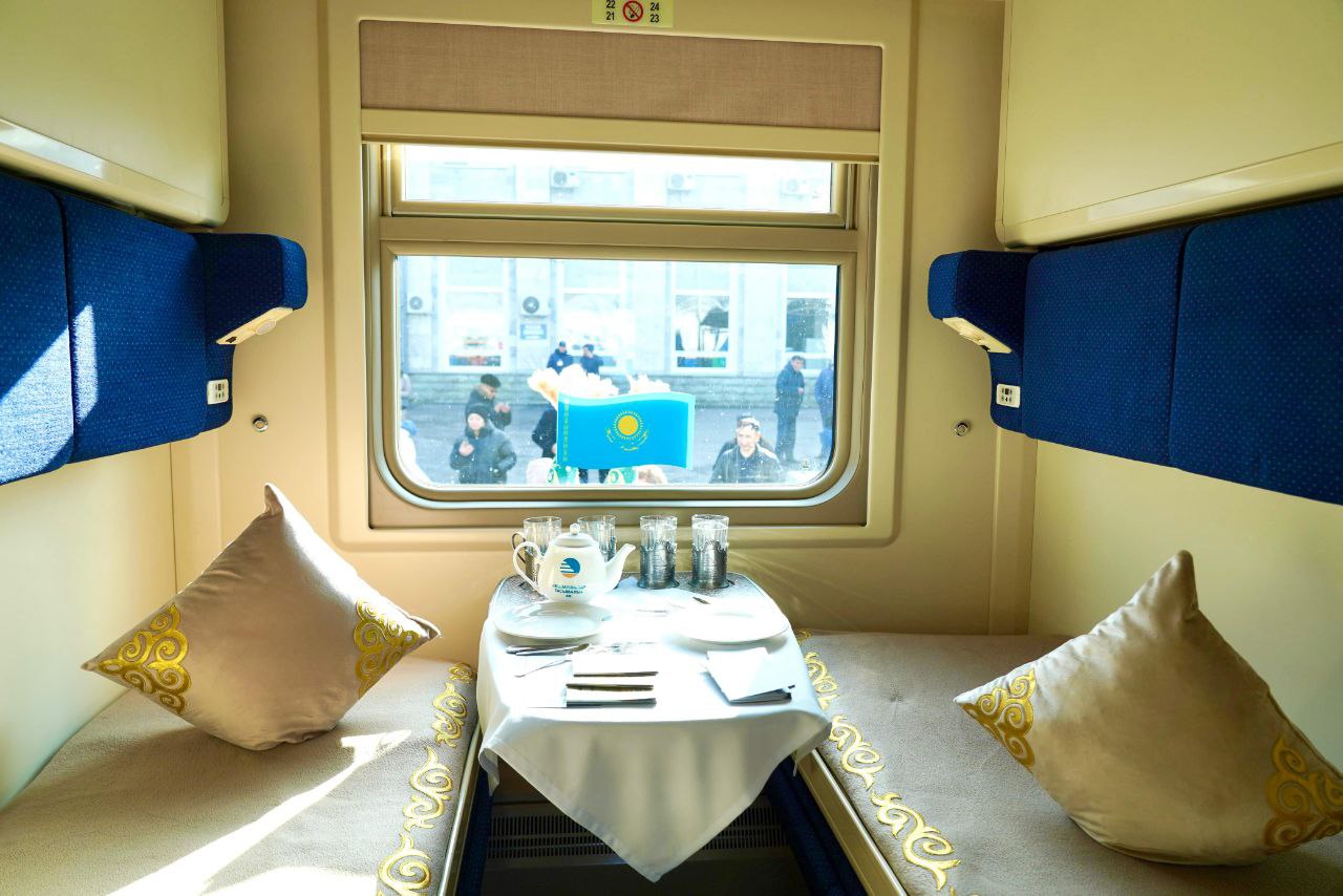 درون قطار افروسیاب