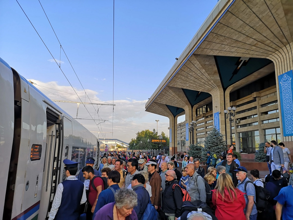 نکات سفر با قطار افروسیاب