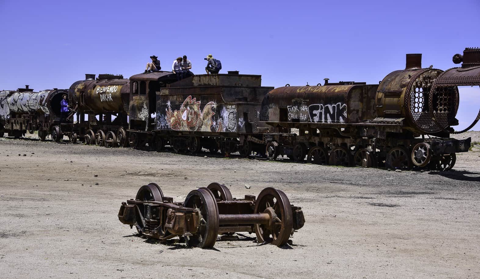 در گورستان قطارها چه خواهید دید