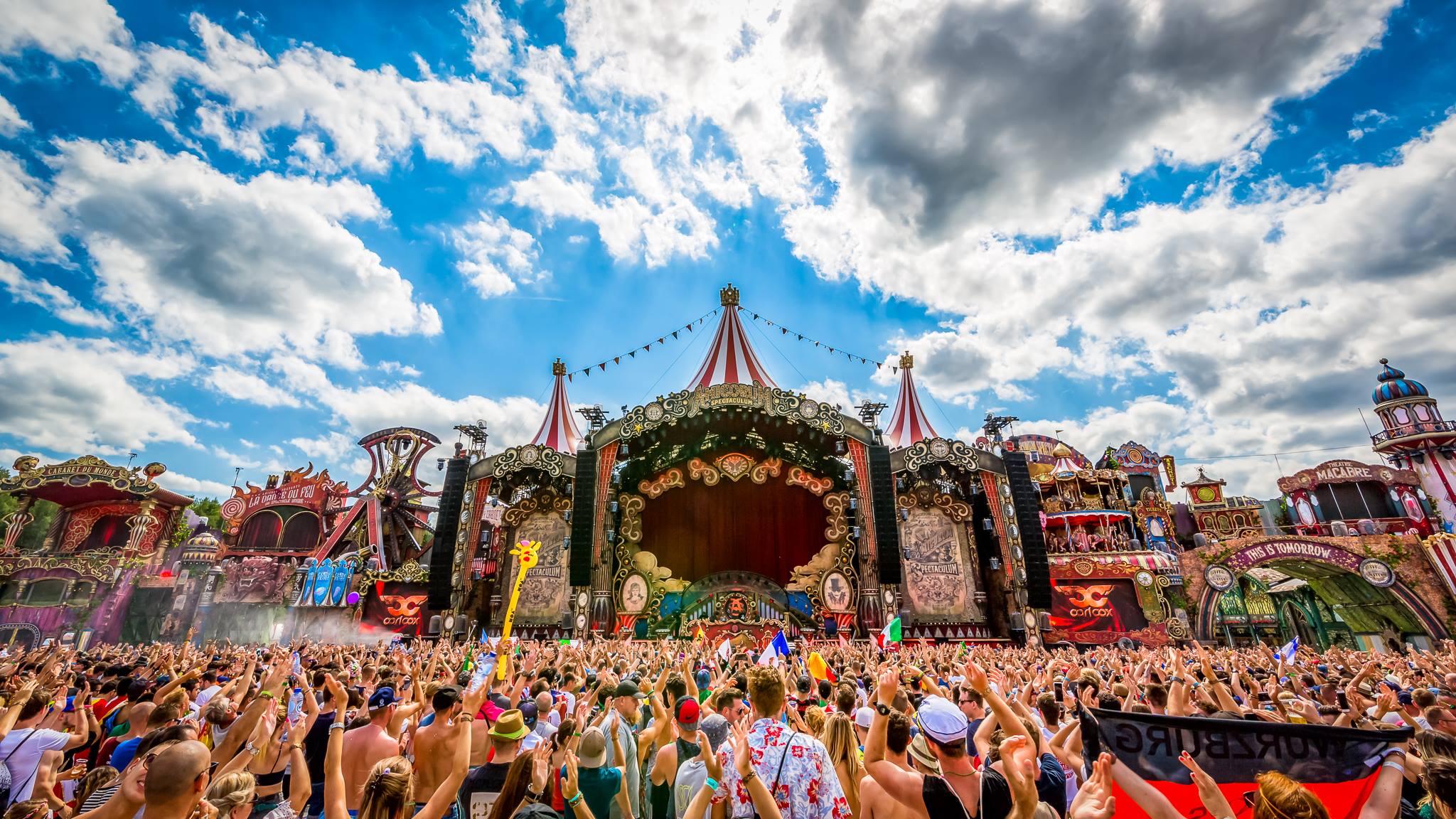 تومارولند (Tomorrowland) چیست؟