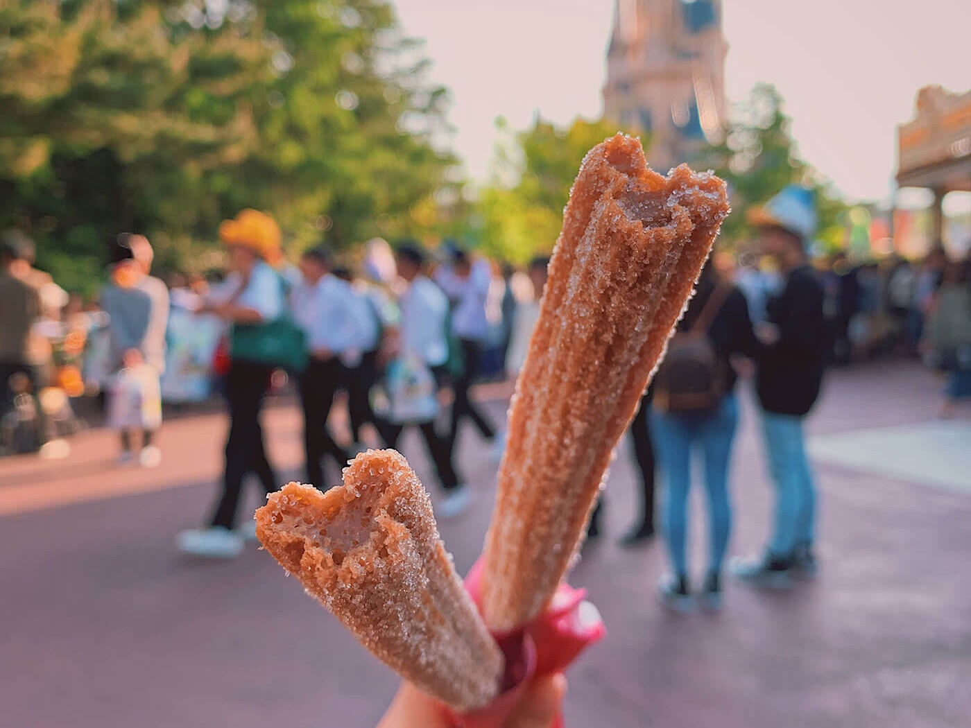 بامیه با شکل میکی