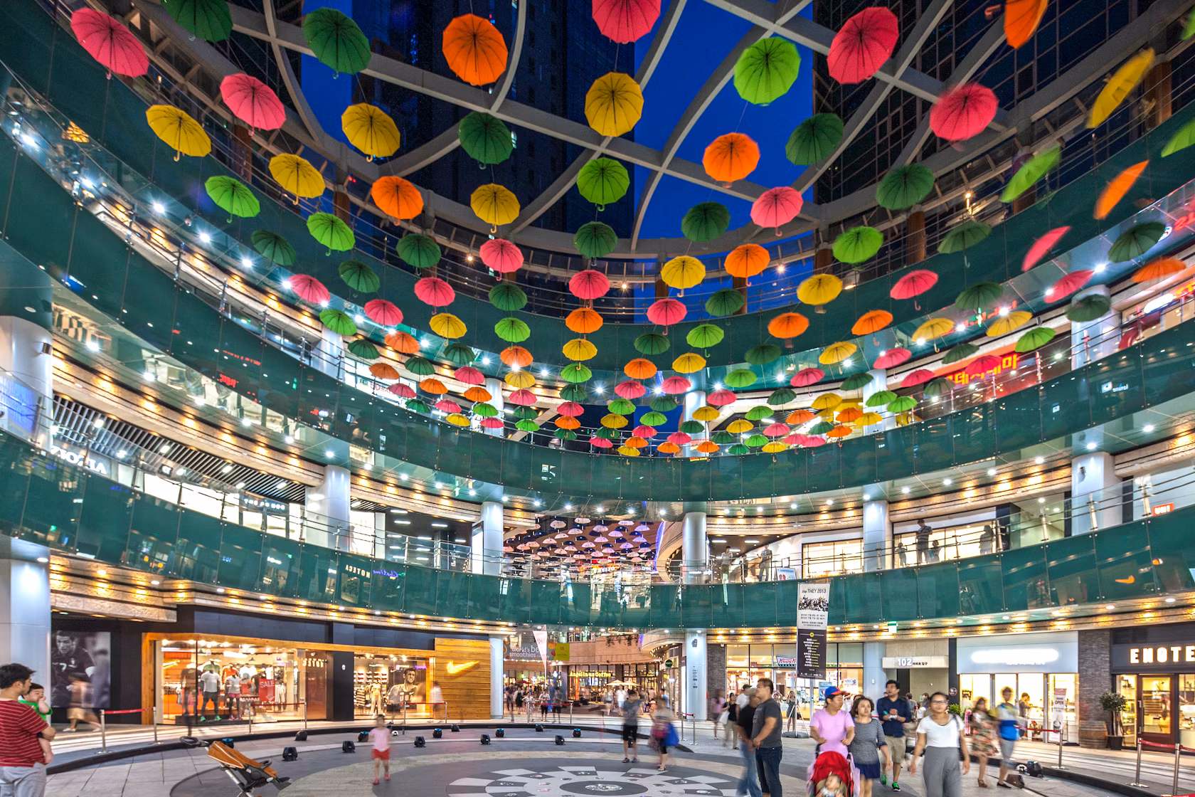 مرکز خرید Mecenatpolis