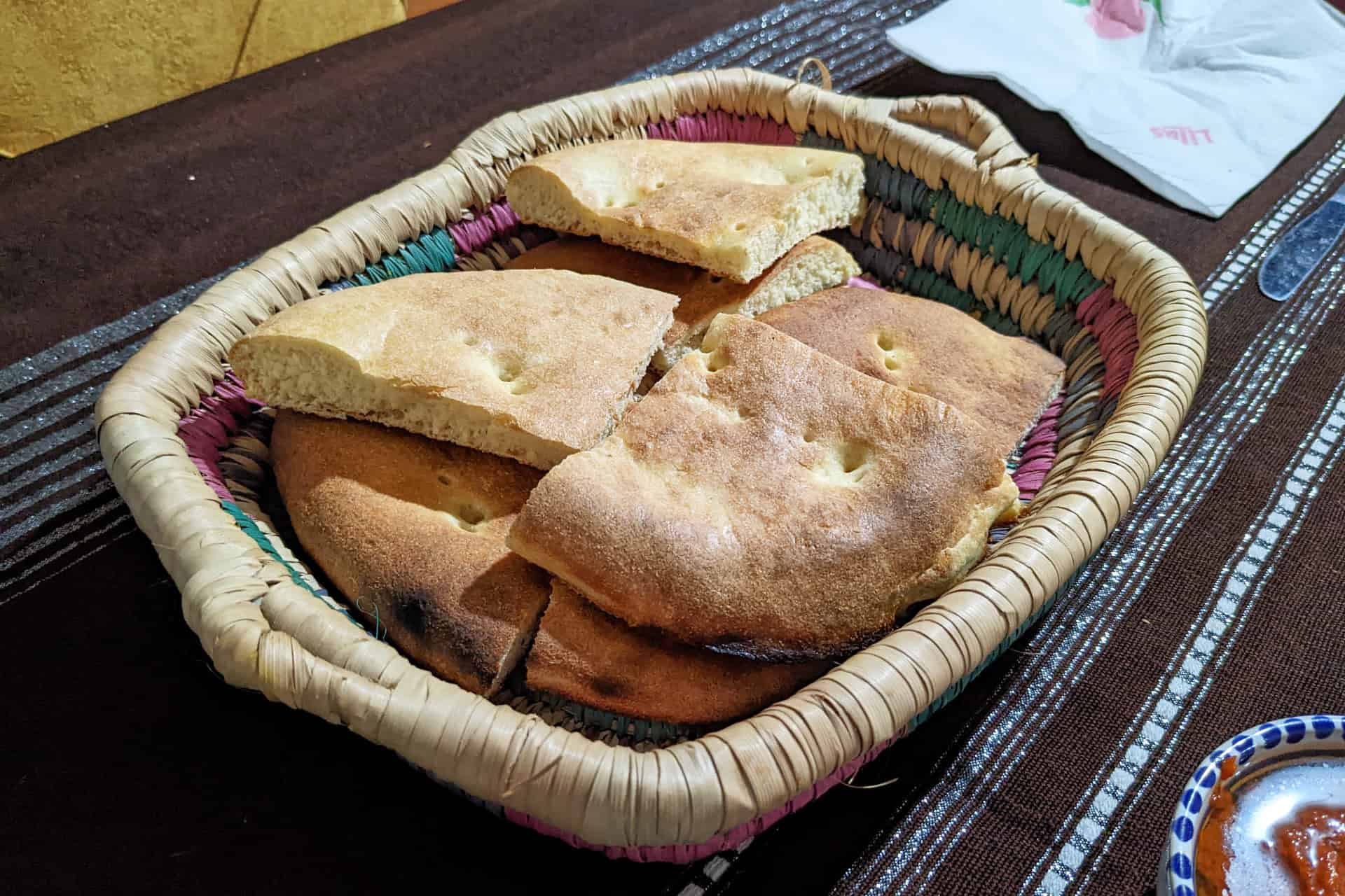 تابونا یک نان سنتی تونسی