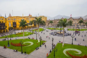 بازدید از بافت قدیم لیما