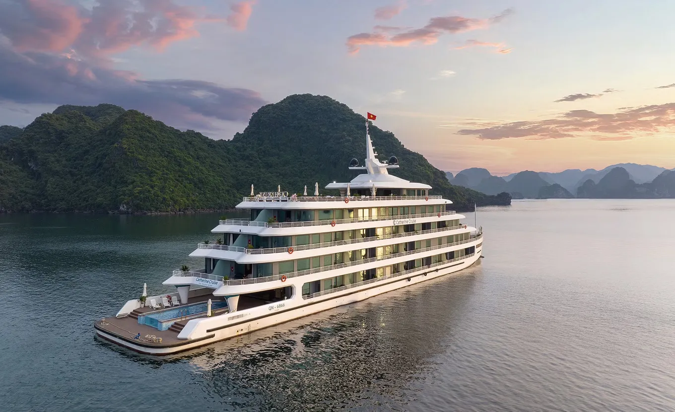 کروز 5 ستاره Catherine Cruises – Ha Long Bay