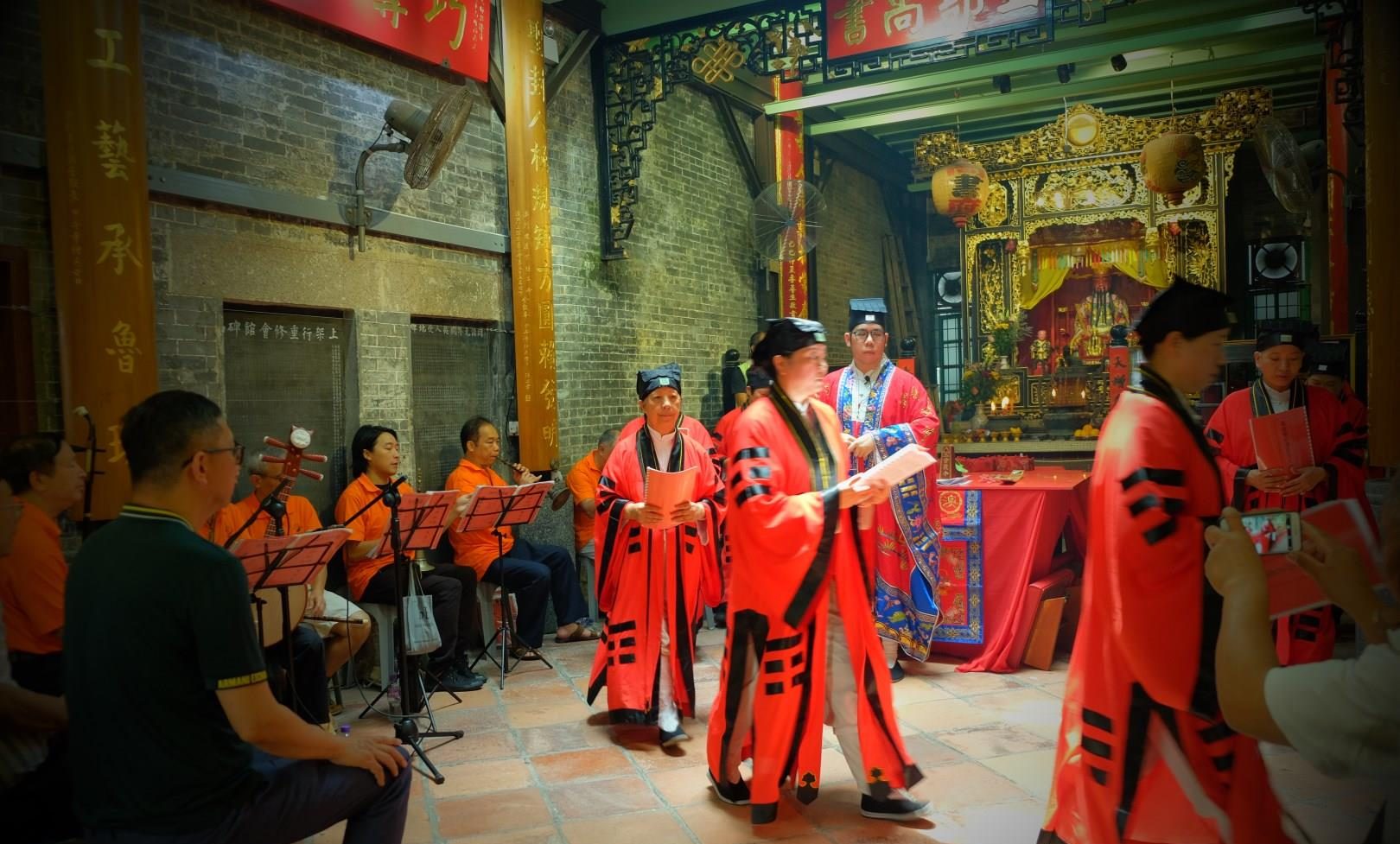 مذهب مردم چین