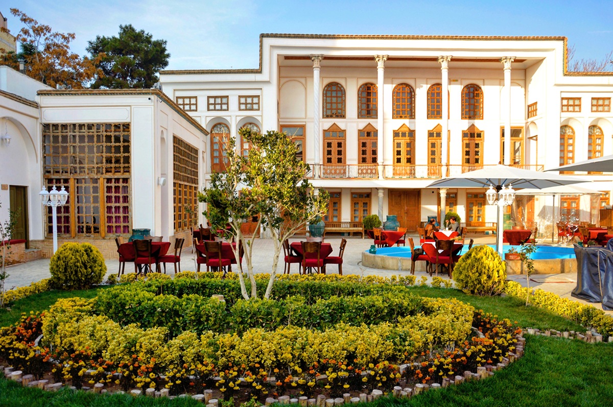 عمارت دهدشتی