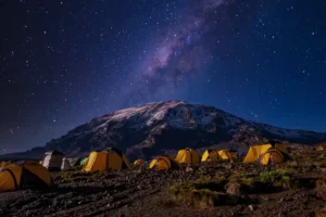 شب صعود به قله کلیمانجارو