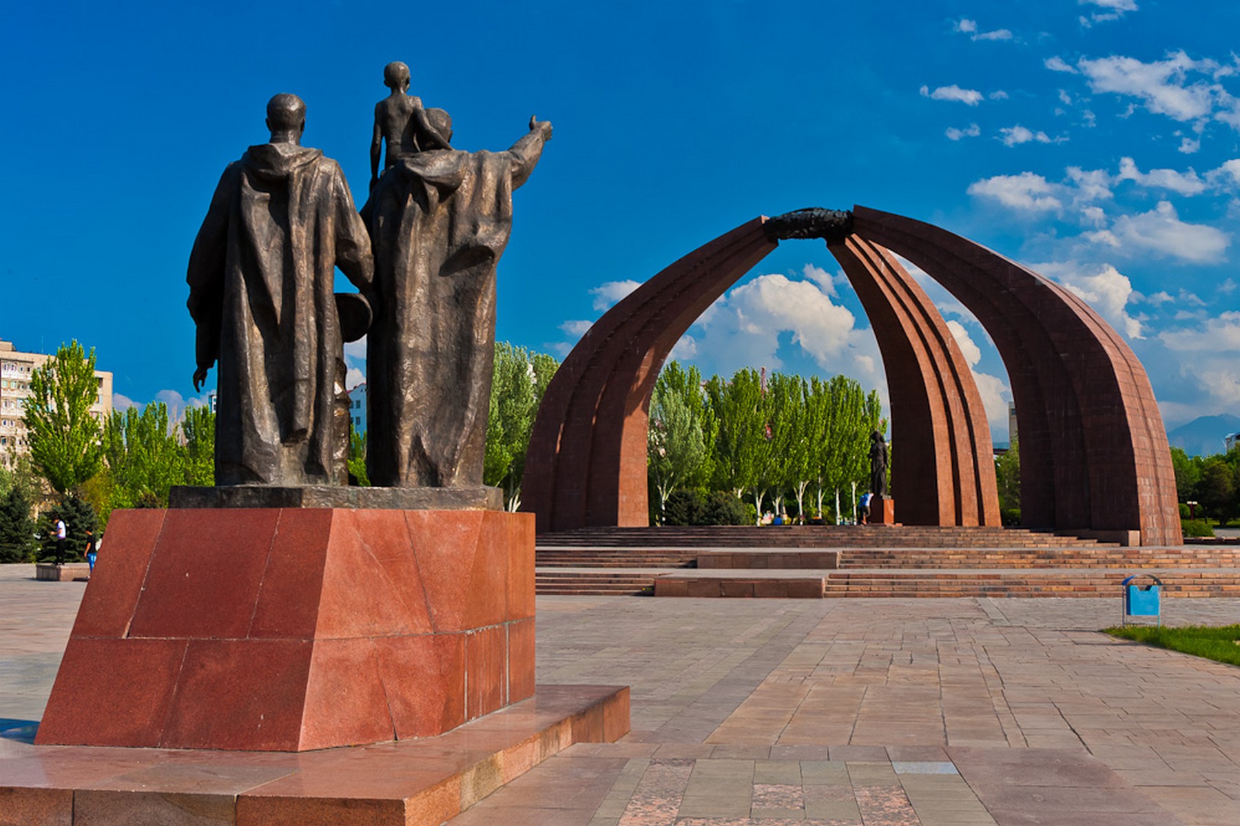 میدان پیروزی بیشکک