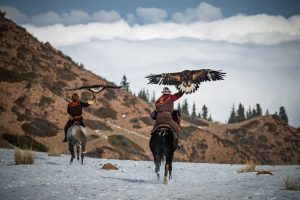 شکار با عقاب در قرقیزستان