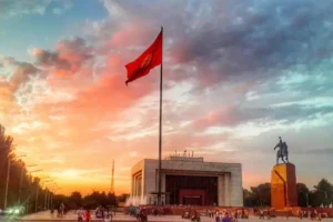 بازدید از میدان آلاتو