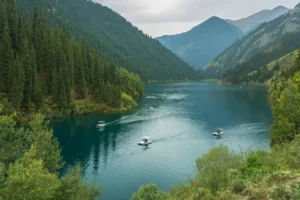 دریاچه باشکوه کولسای