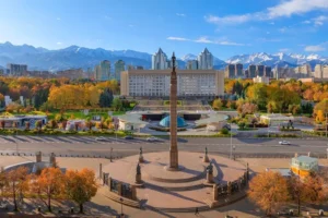 میدان جمهوری آلماتی