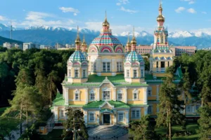بازدید از کلیسای زِنکوف در تور قرقیزستان و قزاقستان