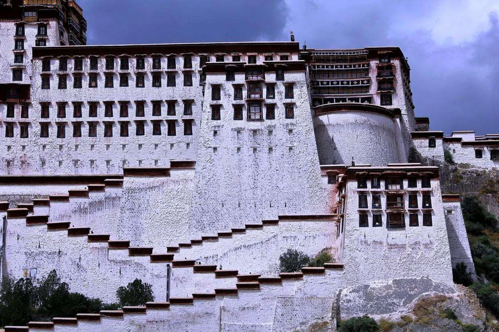 معماری شگفت انگیز قصر پوتالا